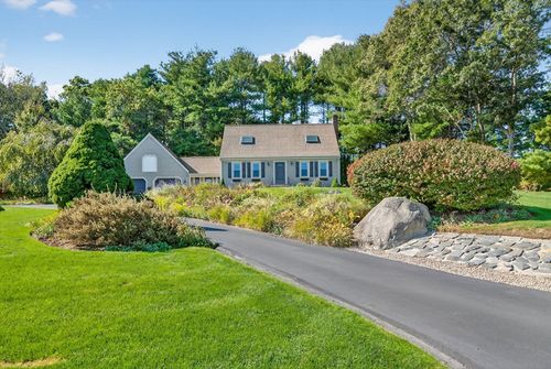 13 Fairway Dr, Acushnet, MA, 02743-1859 | Card Image
