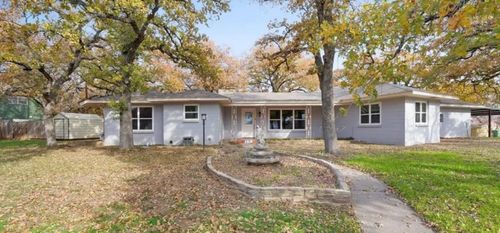 715 Morningside Dr, Mineral Wells, TX, 76067-7938 | Card Image