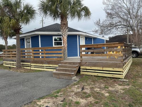 2040-2040 Falconhurst Pl, Navarre, FL, 32566-3023 | Card Image