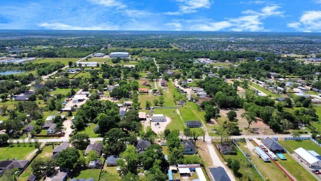706 Cleo St, Home with 0 bedrooms, 0 bathrooms and null parking in Fresno TX | Image 16
