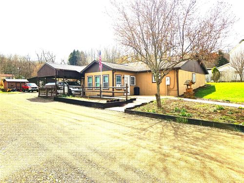 204 Cambria Ave, Avonmore, PA, 15618-9758 | Card Image