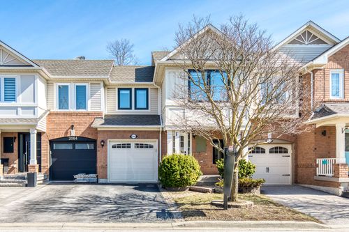 2066 Broadleaf Cres, Burlington, ON, L7L6S4 | Card Image