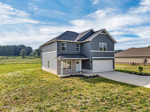 305 Greenwood Rd, Afton, TN, 37616-5905 | Card Image