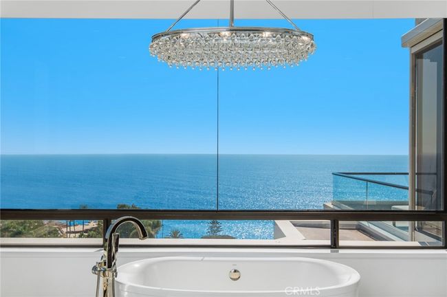 2492 Glenneyre St, House other with 4 bedrooms, 6 bathrooms and 2 parking in Laguna Beach CA | Image 23