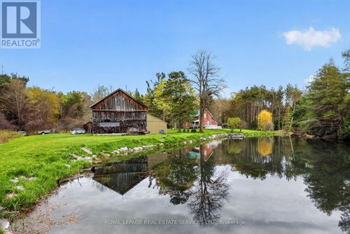 1351 Flos Rd 11 E, Springwater, ON, L0L1P0 | Card Image