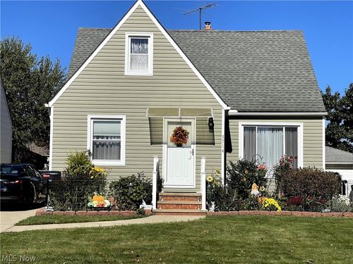 5714 Kenneth Ave, Parma, OH, 44129-3046 | Card Image
