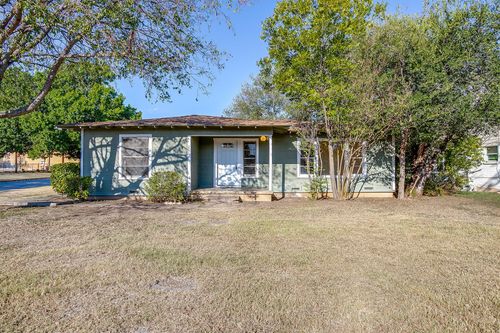 201 N Normandale St, White Settlement, TX, 76108-2104 | Card Image