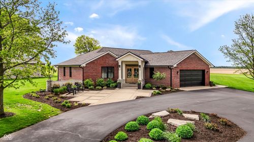 4075 E State Road 44, Shelbyville, IN, 46176-8799 | Card Image