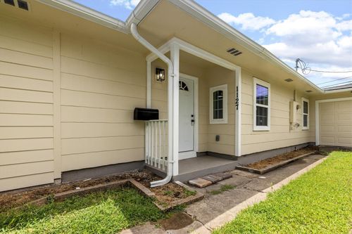 1127 Harris Way, Galveston, TX, 77551-4351 | Card Image