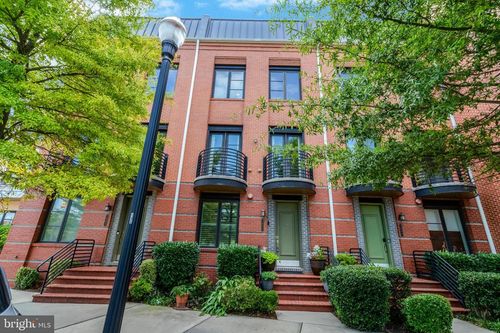 2004 Potomac Ave, ALEXANDRIA, VA, 22301-3035 | Card Image