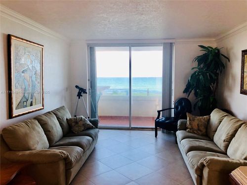 24c-1936 S Ocean Dr, Hallandale Beach, FL, 33009-7916 | Card Image