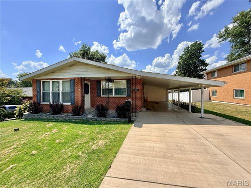 425 Cherry Dr, Ste Genevieve, MO, 63670-1535 | Card Image
