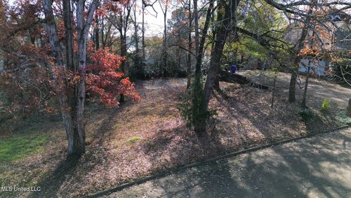 1927 Petit Bois St N, Jackson, MS, 39211-6708 | Card Image