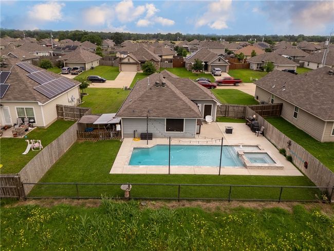 817 Mockingbird St, House other with 3 bedrooms, 2 bathrooms and null parking in Navasota TX | Image 29