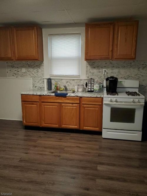 a-404 N 6th St, Newark, NJ, 07107-2314 | Card Image