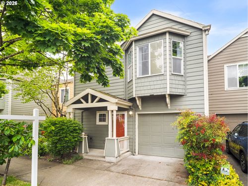 601 Ne Russell St, Portland, OR, 97212 | Card Image
