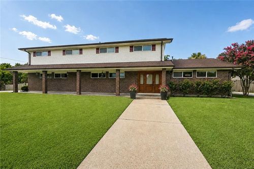 2948 Bayou Rd, Saint Bernard, LA, 70085-5113 | Card Image