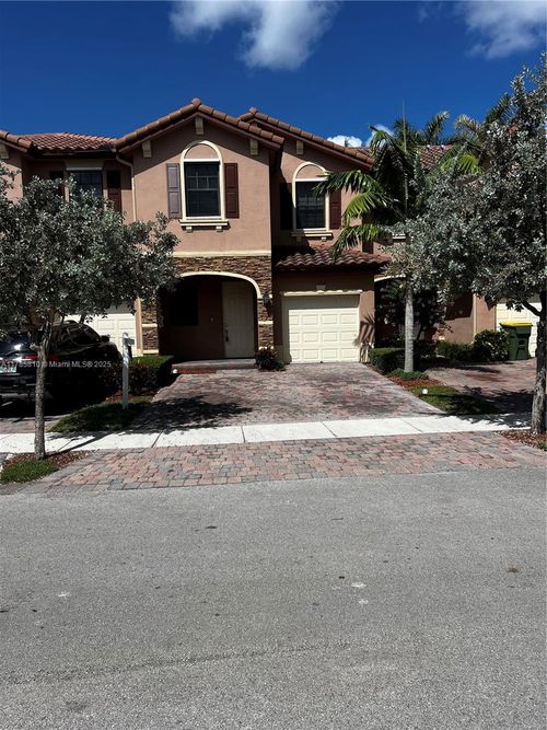 152 Se 37th Ter, Homestead, FL, 33033-6240 | Card Image