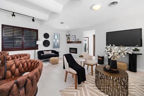 1564 Reed Ave, San Diego, CA, 92109 | Card Image