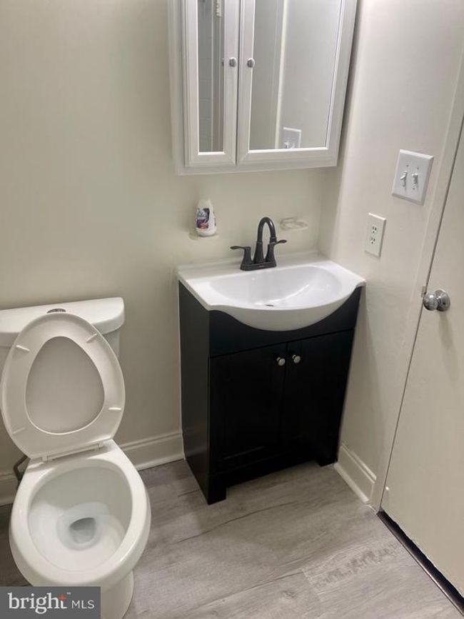 APT-22C - 11629 Stoneview Sq, Condo with 3 bedrooms, 2 bathrooms and null parking in RESTON VA | Image 17