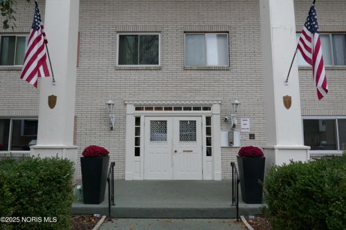 apt-115-3010 W Central Avenue, Toledo, OH, 43606 | Card Image