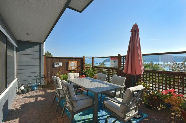 508 Marine Drive, Townhouse with 2 bedrooms, 2 bathrooms and 2 parking in Gibsons BC | Image 5