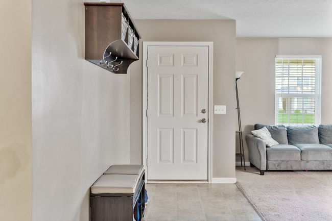 5791 W Commonview Dr, House other with 5 bedrooms, 3 bathrooms and null parking in Mccordsville IN | Image 4