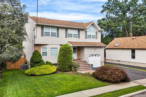 1448 Dewey Ave, North Bellmore, NY, 11710-2131 | Card Image