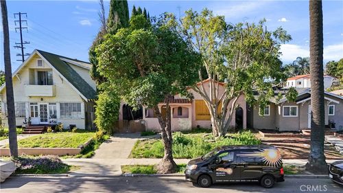 3005 Cedar Ave, Long Beach, CA, 90806-1336 | Card Image