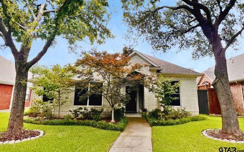 305 Parkhurst Ln, Allen, TX, 75013-2962 | Card Image