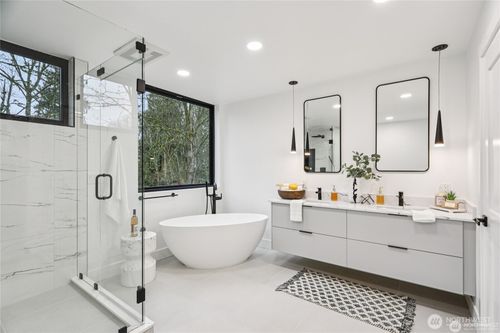 15415 Ne 103rd Way, Redmond, WA, 98052-1625 | Card Image