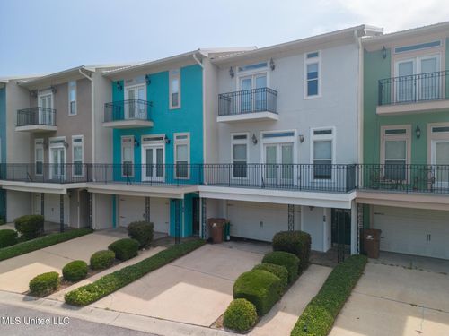 25 Oak Alley Ln, Long Beach, MS, 39560-8000 | Card Image