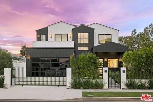 5741 Newcastle Ave, Encino, CA, 91316-1054 | Card Image