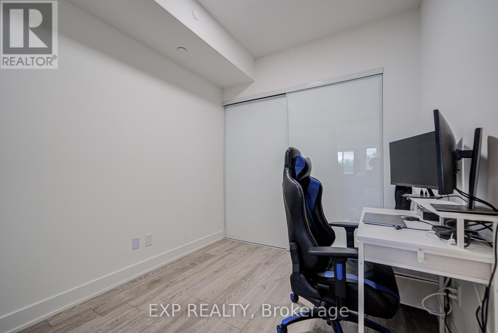 Residential in Toronto (Greenwood-Coxwell) 2