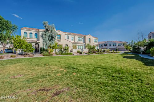 70-4077 S Sabrina Dr, Chandler, AZ, 85248-6196 | Card Image