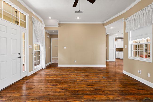 411 W Austin St, House other with 3 bedrooms, 2 bathrooms and null parking in Jefferson TX | Image 8