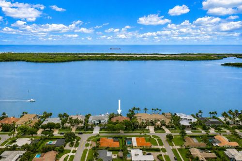 806 Lakeside Dr, North Palm Beach, FL, 33408-3810 | Card Image
