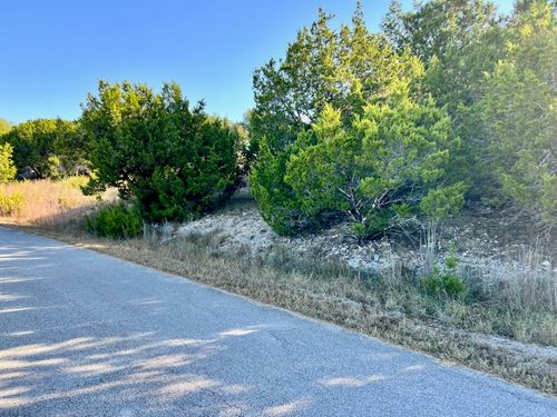 3401 Eisenhower Ave, Lago Vista, TX, 78645-2218 | Card Image