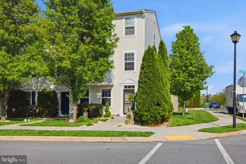 393 Dickens Dr, LANCASTER, PA, 17603-8859 | Card Image