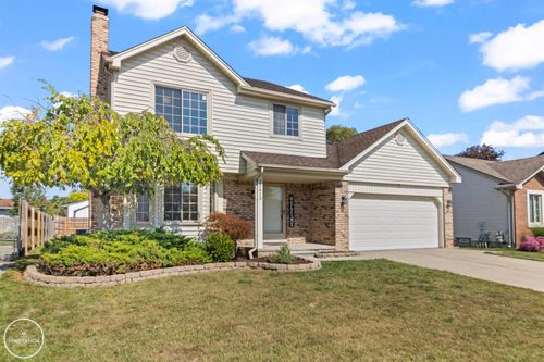 25413 Mary St, Chesterfield, MI, 48051-2816 | Card Image