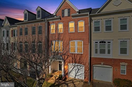 46164 Chester Ter, STERLING, VA, 20165-8734 | Card Image