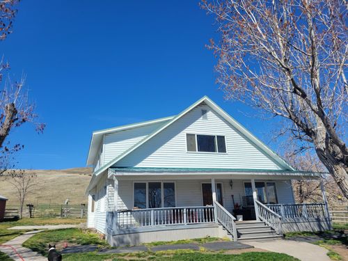 39042 Clover Flat Road, Paisley, OR, 97636 | Card Image