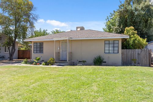 817 W Shields Ave, Fresno, CA, 93705-4033 | Card Image