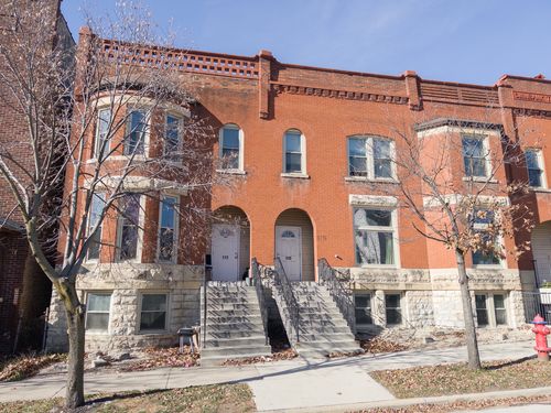 b-113 N Hickory St, Joliet, IL, 60435-7648 | Card Image