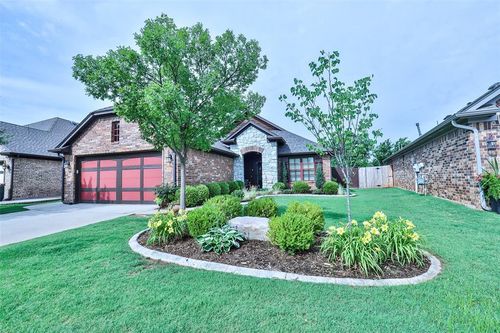 3420 Mount Mitchell Ln, Norman, OK, 73069-3108 | Card Image