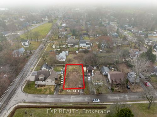 6254 Brock St, Niagara Falls, ON, L2J1W2 | Card Image