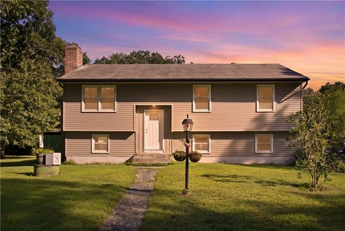 50 Driftwood Dr, Charlestown, RI, 02813-2903 | Card Image