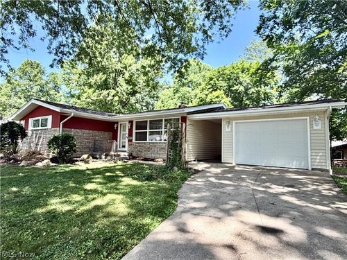 63 W Nineth St. Street, Newton Falls, OH, 44444 | Card Image