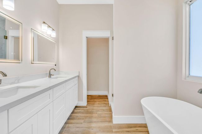 Primary En Suite | Image 18