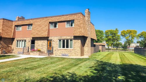 apt-m-1402 E Gateway Cir S, Fargo, ND, 58103-3675 | Card Image